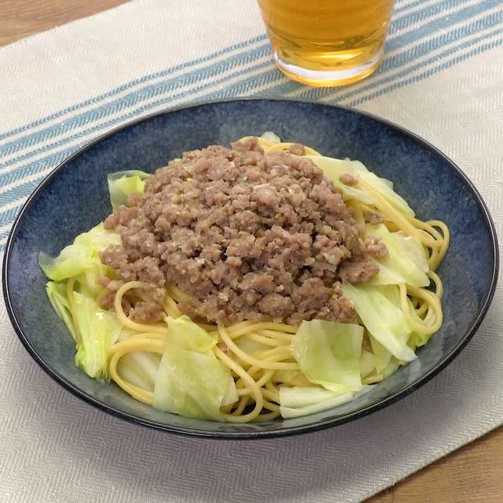 キャベツの肉みそパスタ