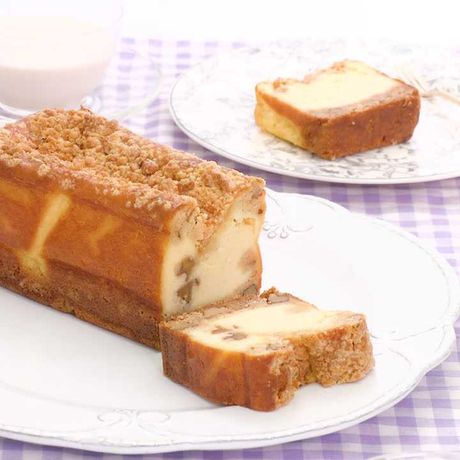 ザクザククランブルをのせて メープルチーズケーキのレシピ動画 作り方 Delish Kitchen