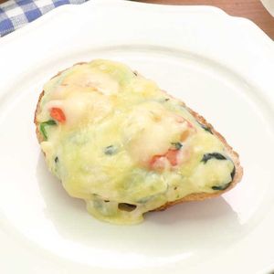 「えびとほうれん草のパングラタン」のレシピ動画