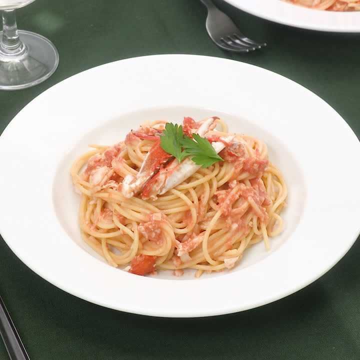 ワタリガニのトマトクリームパスタ