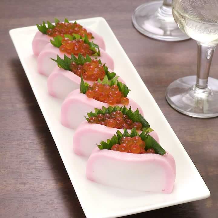イクラと大葉のかまぼこサンド