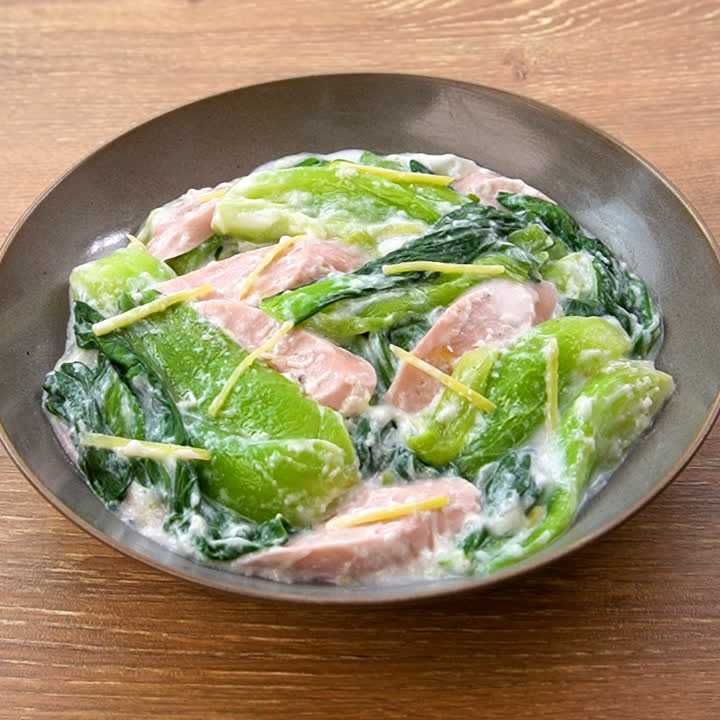青梗菜と魚肉ソーセージのクリーム煮