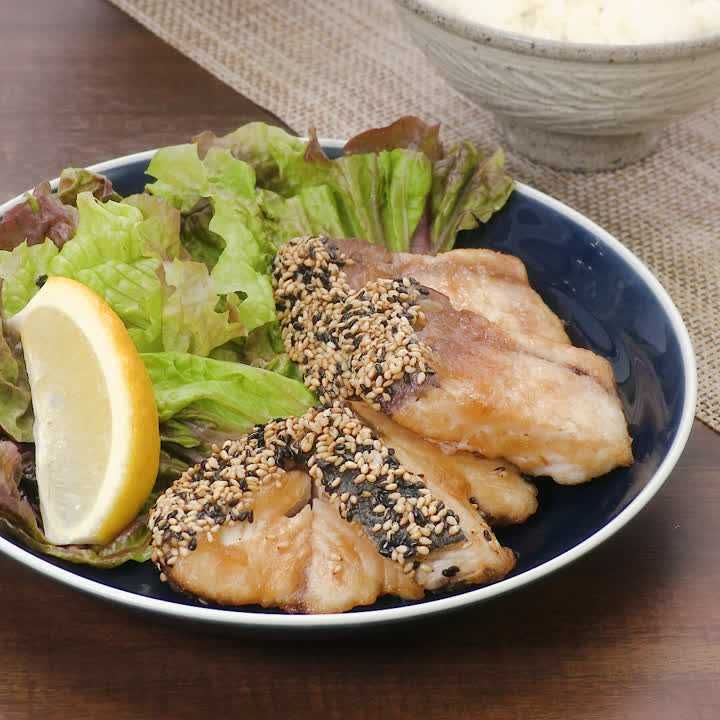 ぶりのごま唐揚げ