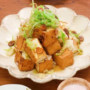 焦がしネギ塩厚揚げ