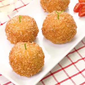 冷凍ピラフのライスコロッケ