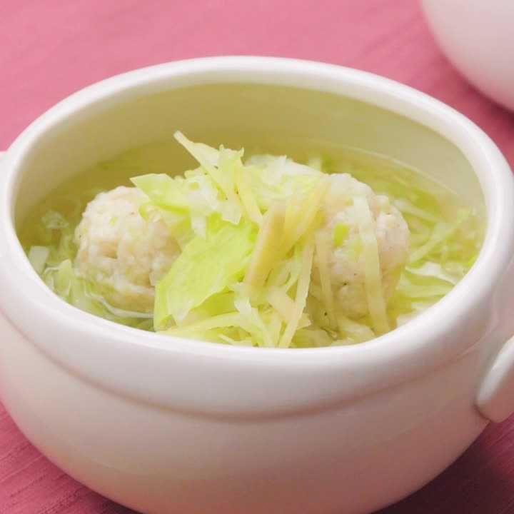 おかずになるスープ キャベツと鶏団子のスープのレシピ動画 作り方 Delish Kitchen