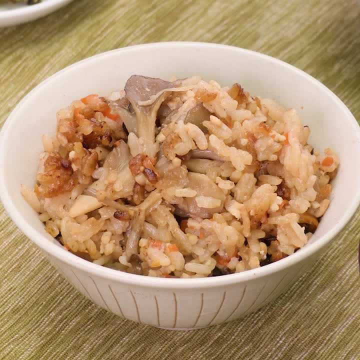 まいたけとしょうがの炊き込みご飯
