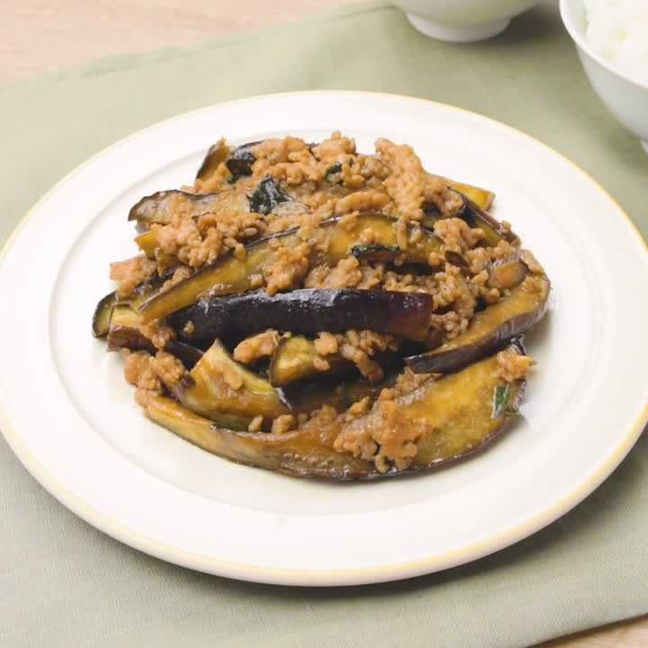 鶏ひき肉となすのしそ炒め