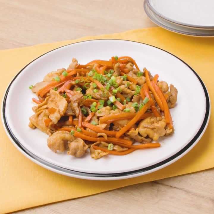 豚こまとにんじんのスタミナ炒め