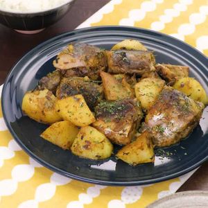 サバ缶とじゃがいものカレー炒め