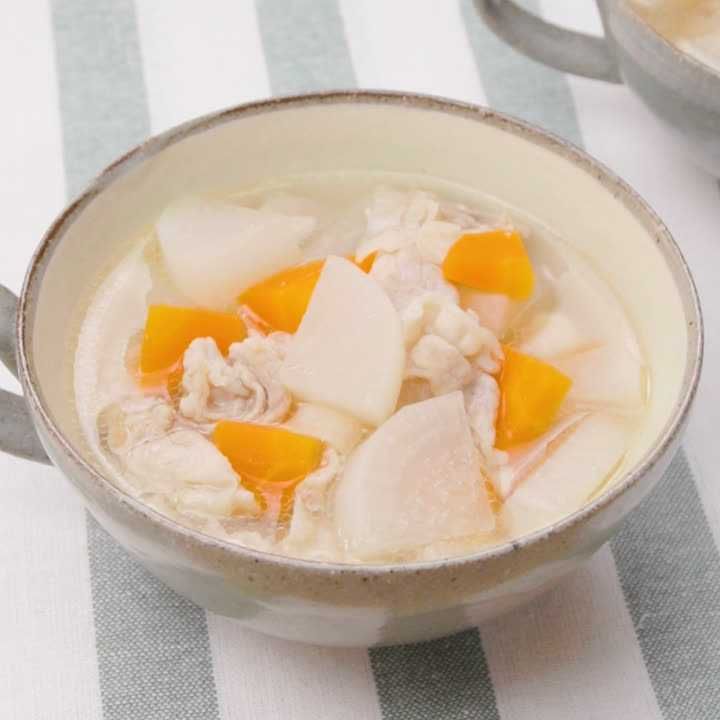 豚肉と大根のスープ