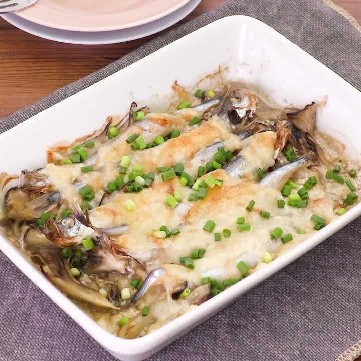 ししゃもとまいたけのマヨチーズ焼き