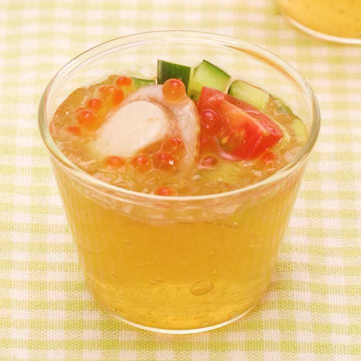 ホタテといくらの和風冷製ジュレサラダ