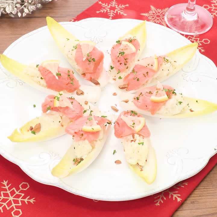 チコリーとサーモンのカルパッチョ風