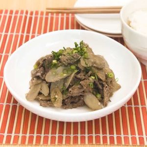 牛肉とごぼうのごまみそ煮
