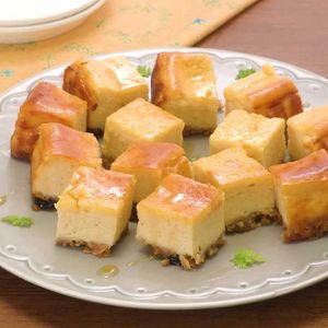 「一口メープルチーズケーキ」のレシピ動画