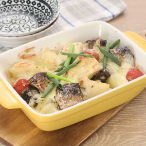 「イワシ缶ポテトマグラタン」のレシピ動画