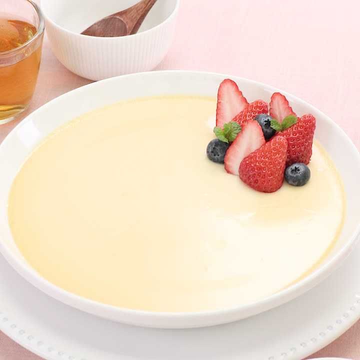 フライパンで作る ぷるぷるビッグプリンのレシピ動画 作り方 Delish Kitchen
