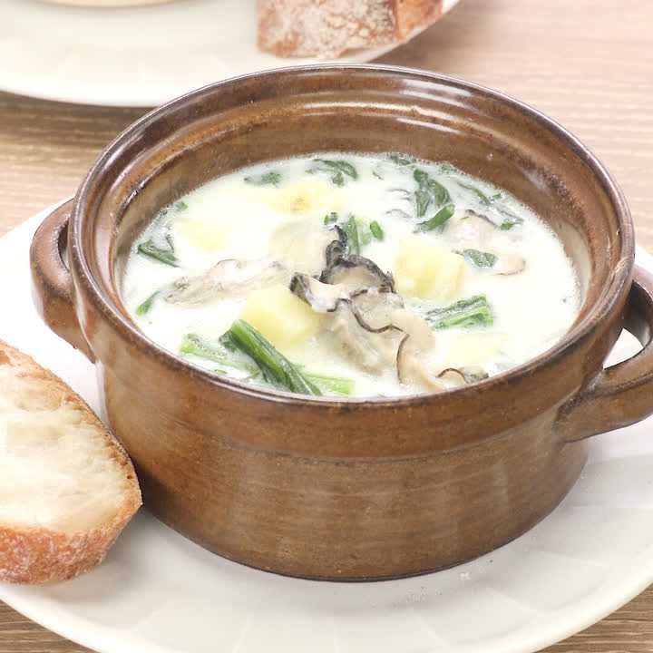 牡蠣と春菊のチャウダー