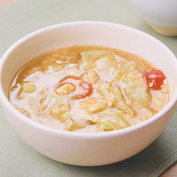 キャベツとトマトのかき玉汁