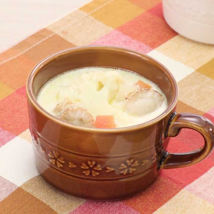 帆立とカリフラワーのクラムチャウダー