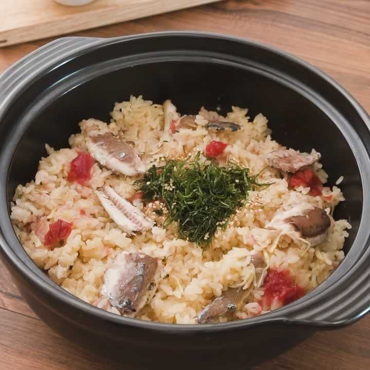 イワシと梅干しの土鍋ごはん