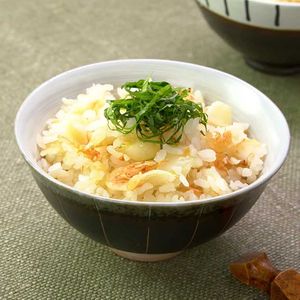 「ゆりねと桜えびの炊き込みご飯」のレシピ動画