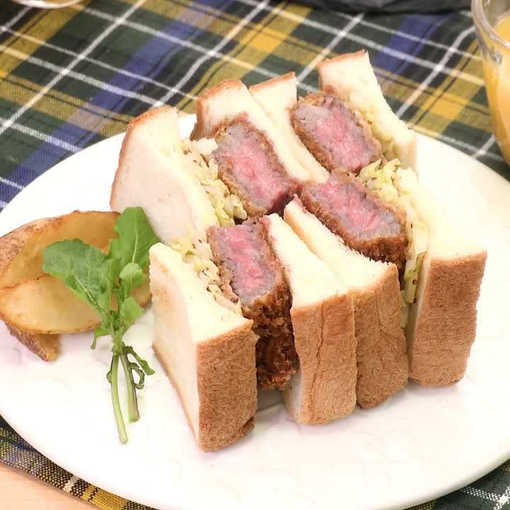 ザワークラウト入り牛カツサンド