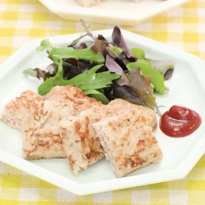 豚ひき肉ともやしのハンバーグ