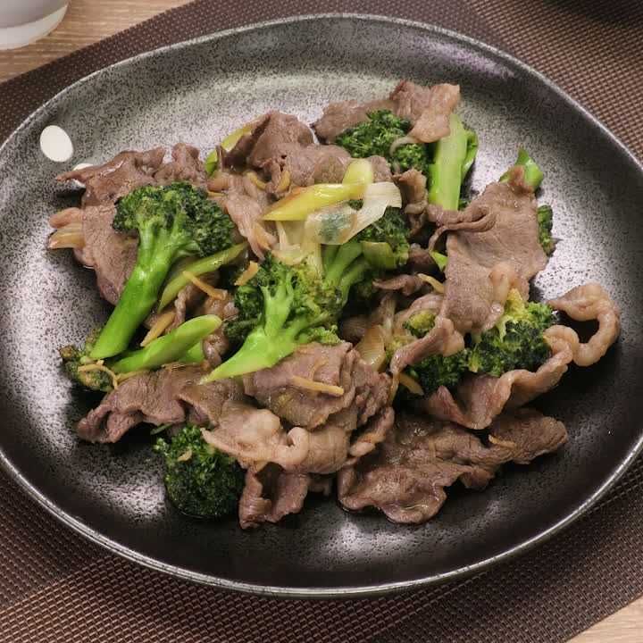牛バラ肉とブロッコリーの中華炒め