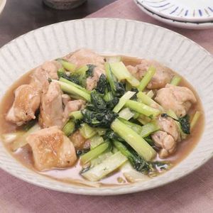 「ターサイと鶏肉の中華炒め」のレシピ動画