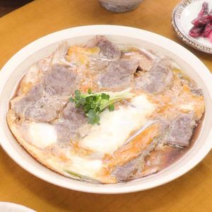 牛カルビの卵とじ
