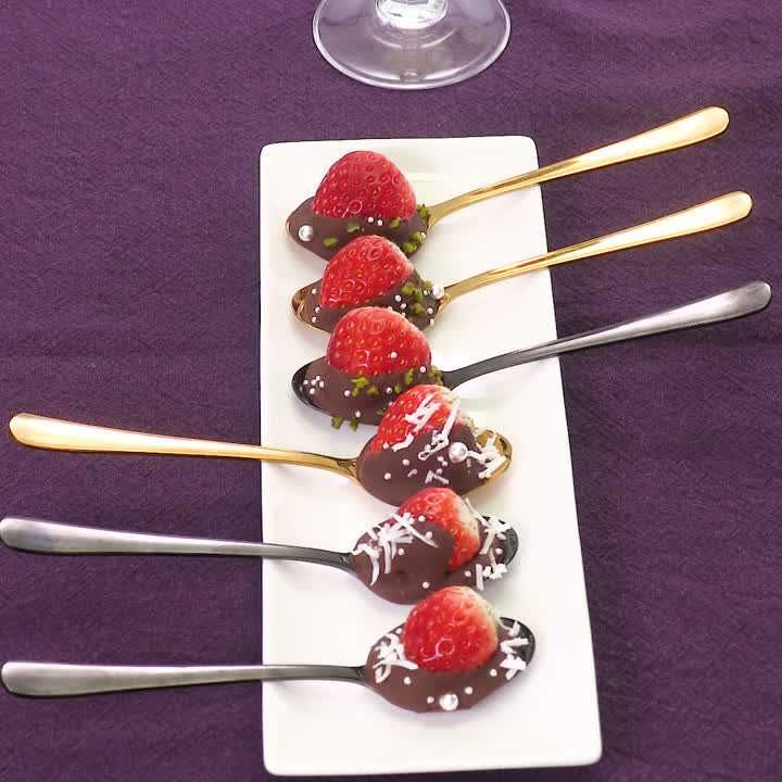 かわいさ満点 ストロベリースプーンチョコのレシピ動画 作り方 Delish Kitchen