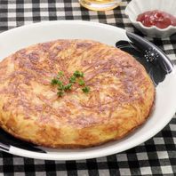 カリカリ香ばしい ポテトとベーコンのチーズオムレツのレビュー Delish Kitchen