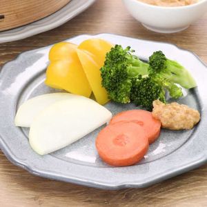 「蒸し野菜の味噌ソースかけ」のレシピ動画