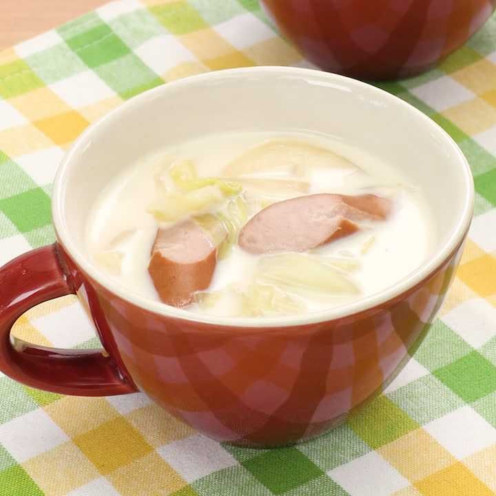 キャベツと玉ねぎのミルクスープ