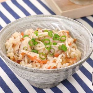 「えのきと鶏肉の炊き込みごはん」のレシピ動画
