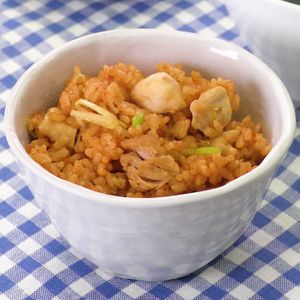 「鶏肉のみそ炊き込みご飯」のレシピ動画
