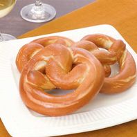 プレッツェルとは？特徴・食べ方・おすすめレシピをご紹介