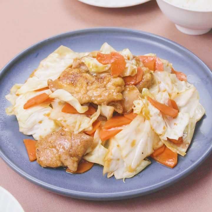 鶏もも肉とキャベツの黒酢炒め