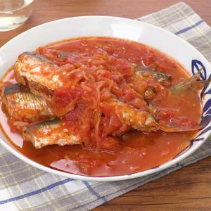 ワインに合わせて いわしのトマト煮のレシピ動画 作り方 Delish Kitchen