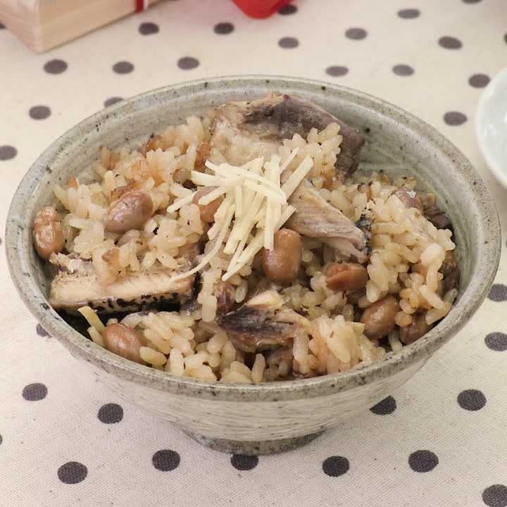 イワシと福豆の炊き込みご飯
