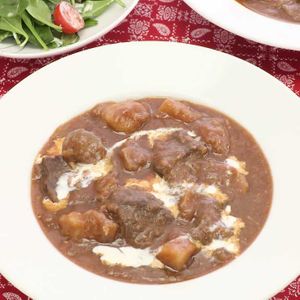 とろとろ柔らかい 牛すじビーフシチューのレシピ動画 作り方 Delish Kitchen