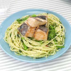 「サワラと菜の花のペペロンチーノ」のレシピ動画