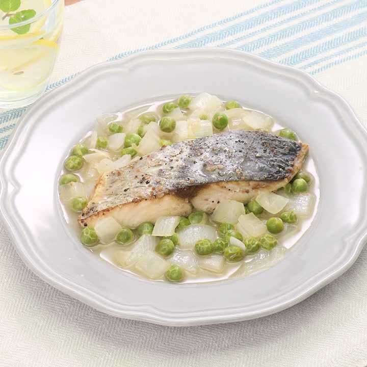 さわらとグリーンピースのワイン蒸し