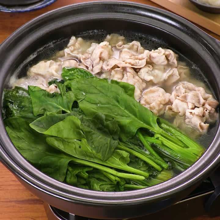 野菜たっぷりで飽きが来ない！常夜鍋の人気レシピ5選