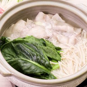 「小松菜と豚肉の常夜鍋」のレシピ動画