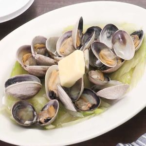 「あさりとセロリの酒蒸し」のレシピ動画