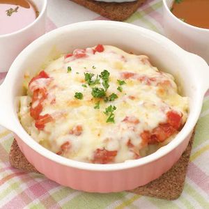 「カニ缶とポテトのトマトグラタン」のレシピ動画