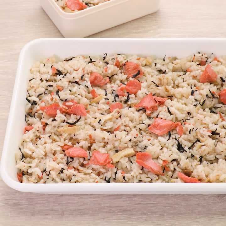 鮭の炊き込みごはん